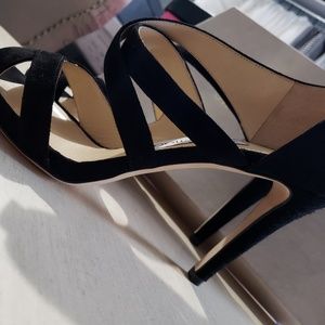 151 Valance Sue Black